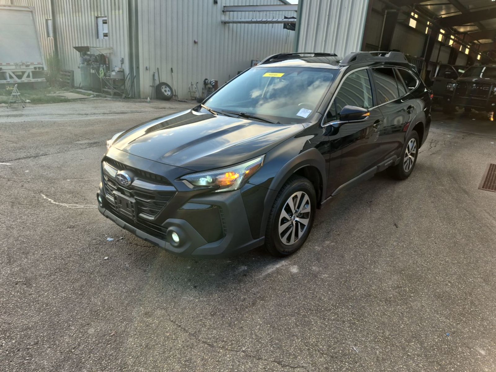 2023 Subaru Outback  Premium AWD