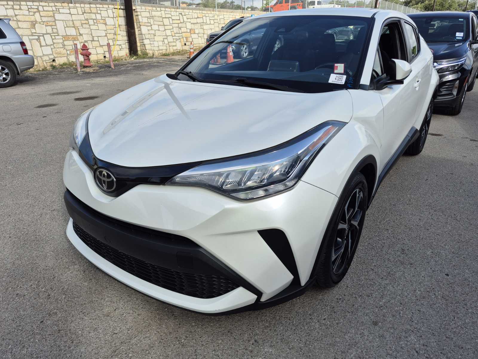 2021 Toyota C-HR  XLE FWD