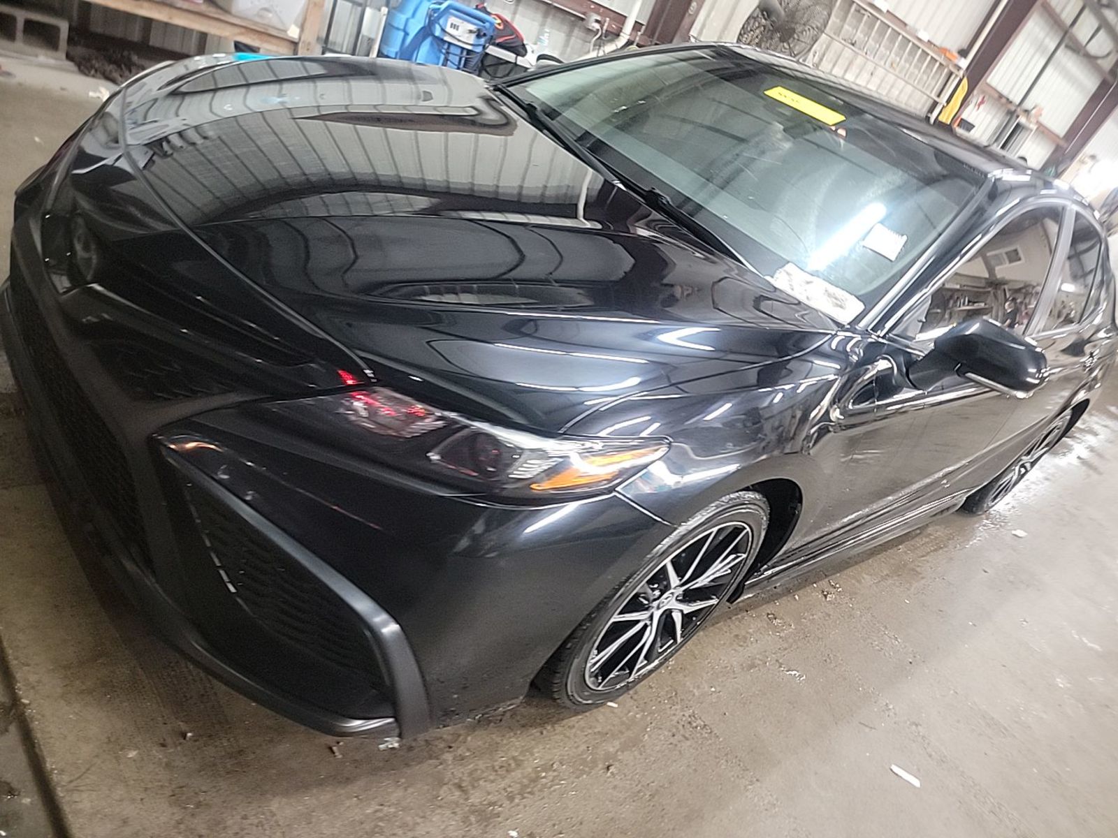 2022 Toyota Camry  SE FWD
