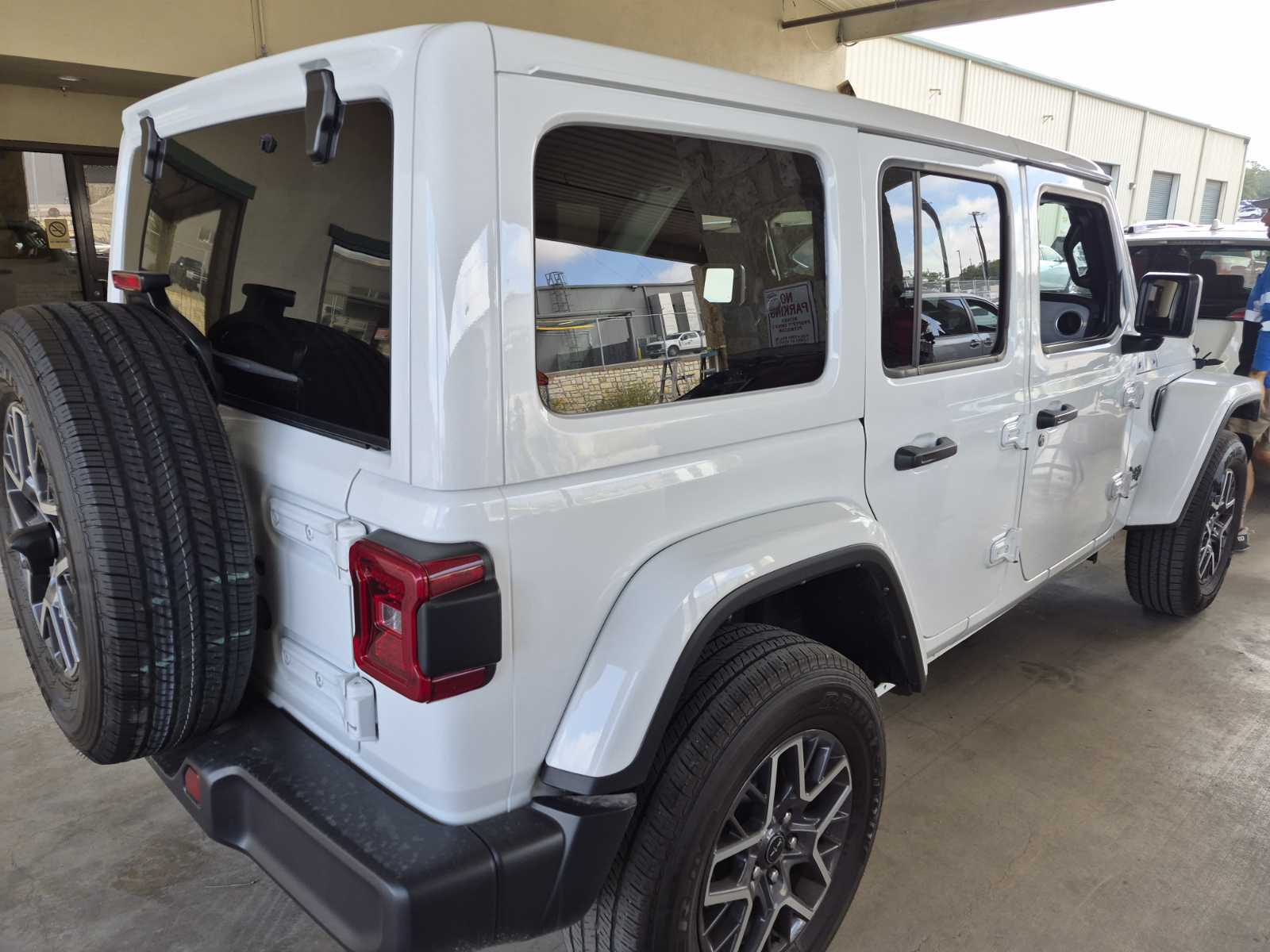 2025 Jeep Wrangler  Sahara AWD