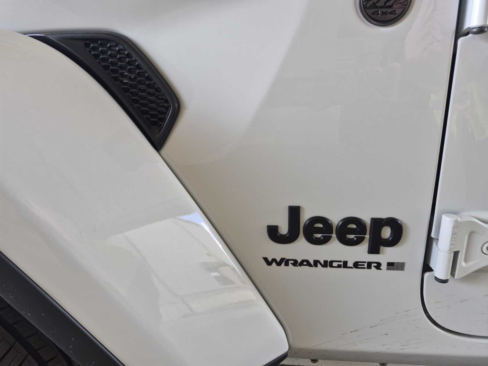 2025 Jeep Wrangler  Sahara AWD