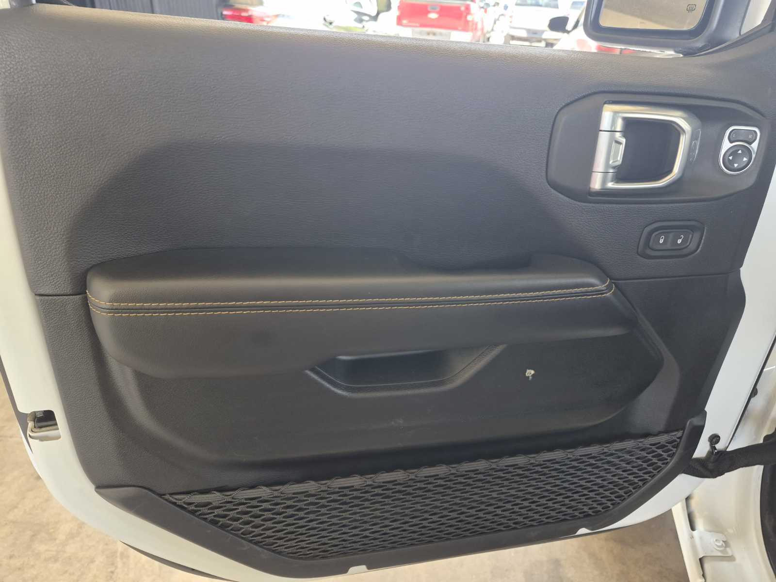 2025 Jeep Wrangler  Sahara AWD