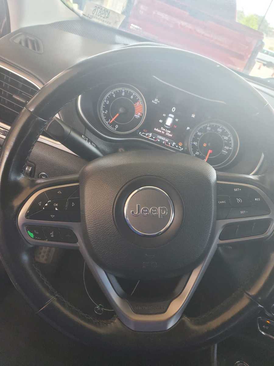 2019 Jeep Cherokee  Limited AWD