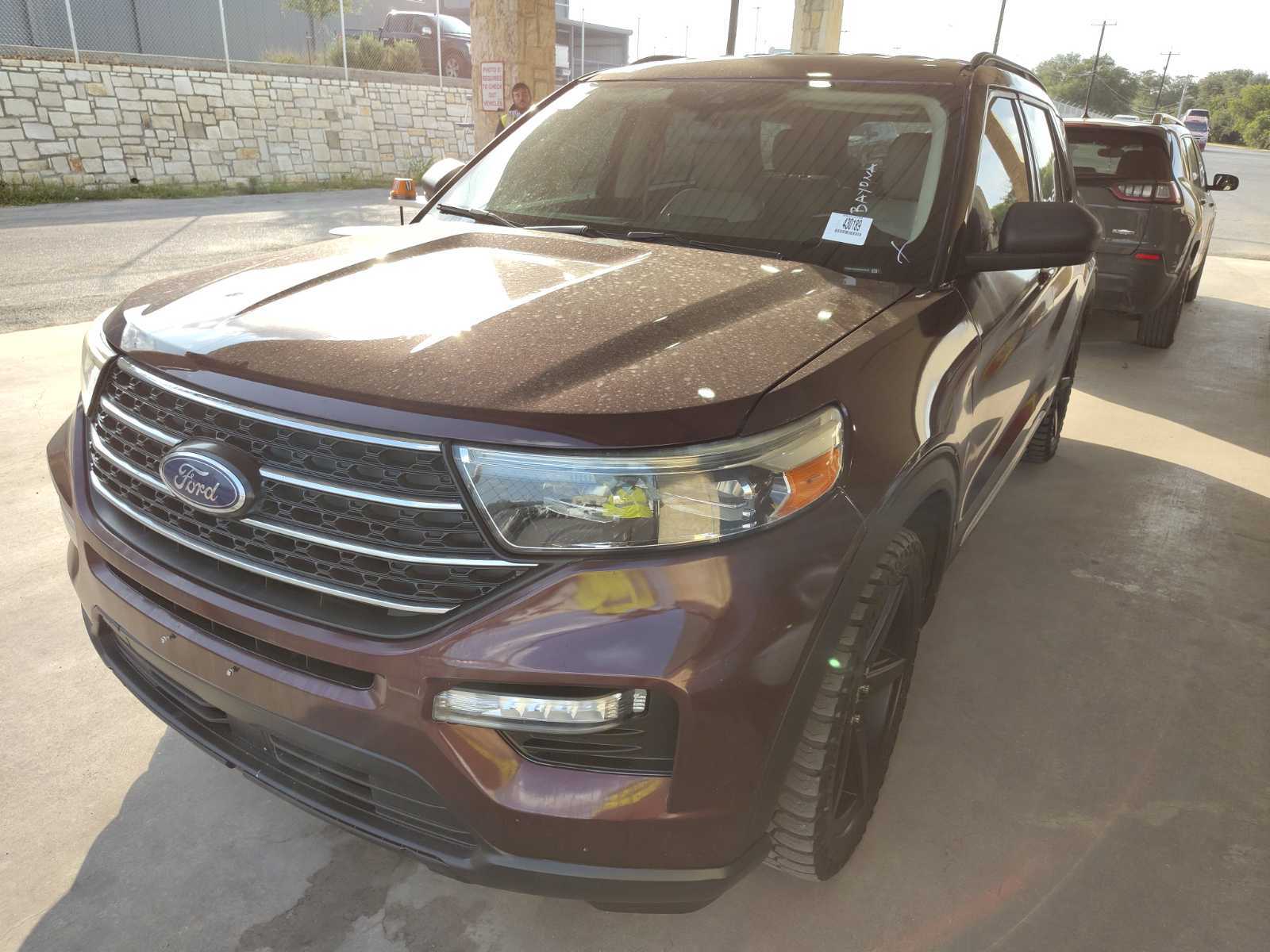 2022 Ford Explorer  XLT RWD