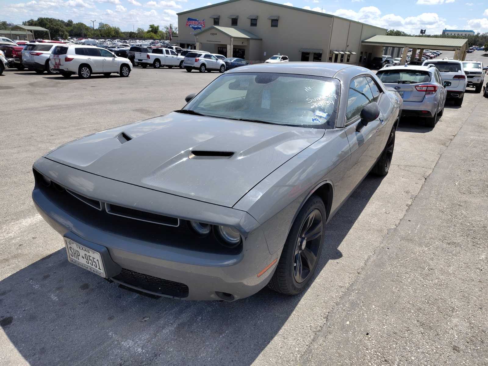 2019 Dodge Challenger  SXT RWD
