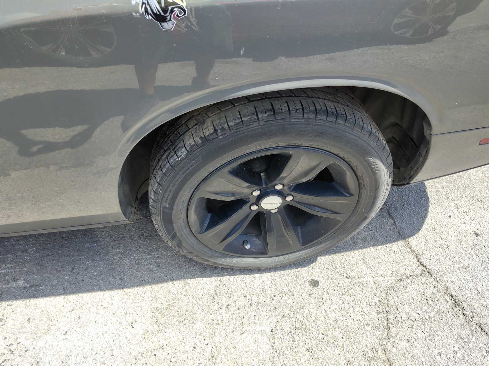 2019 Dodge Challenger  SXT RWD