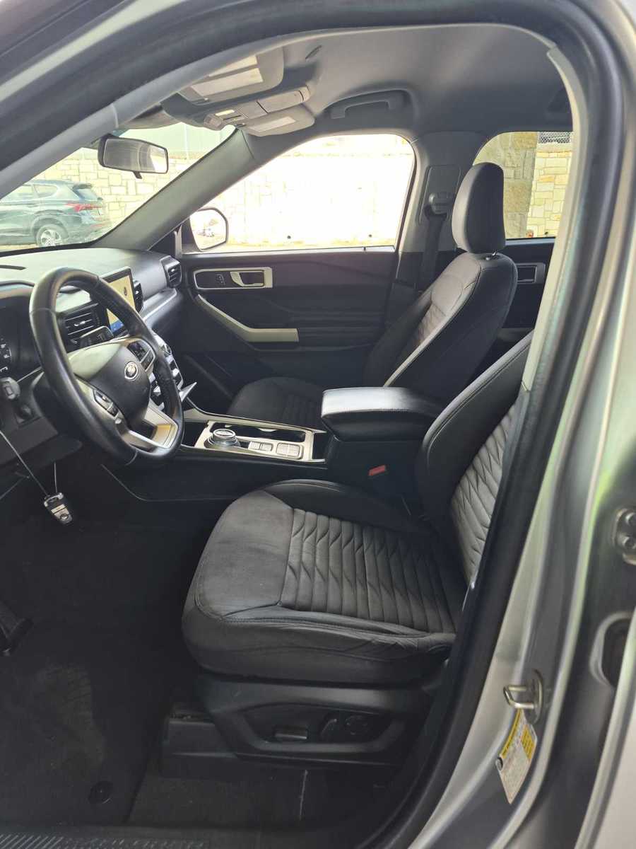 2021 Ford Explorer  XLT RWD
