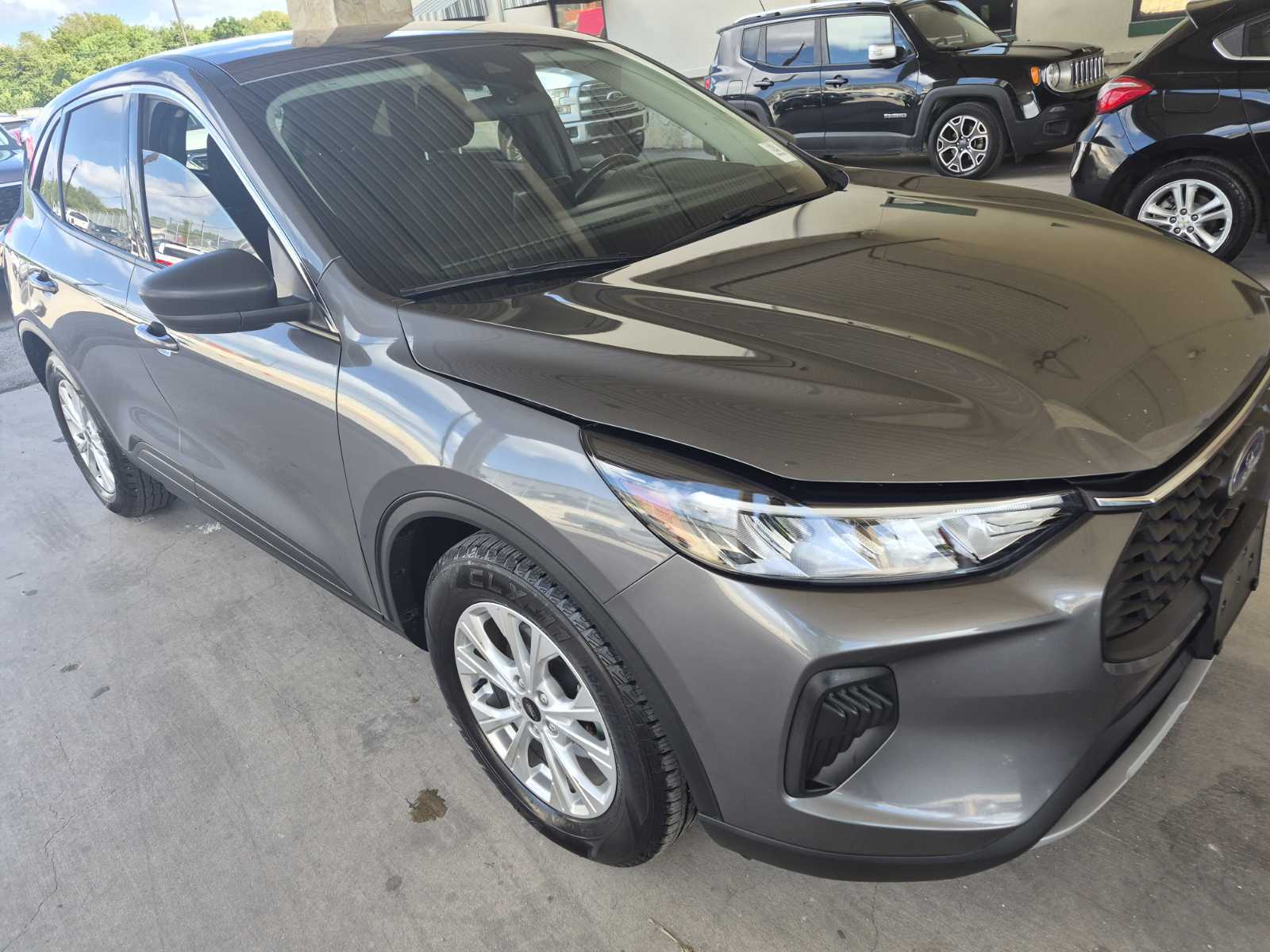 2023 Ford Escape   FWD