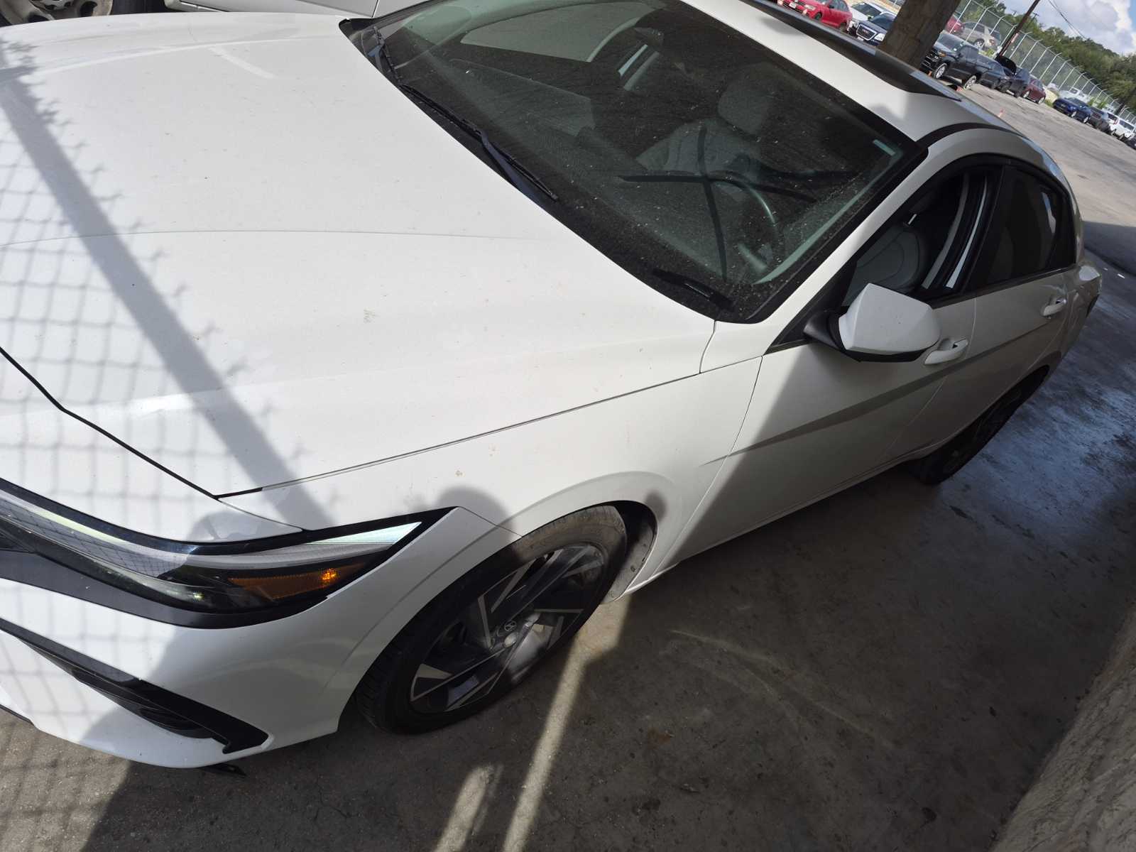 2024 Hyundai Elantra  Limited FWD