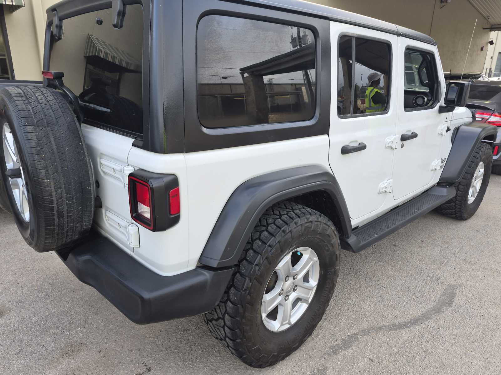 2020 Jeep Wrangler   AWD