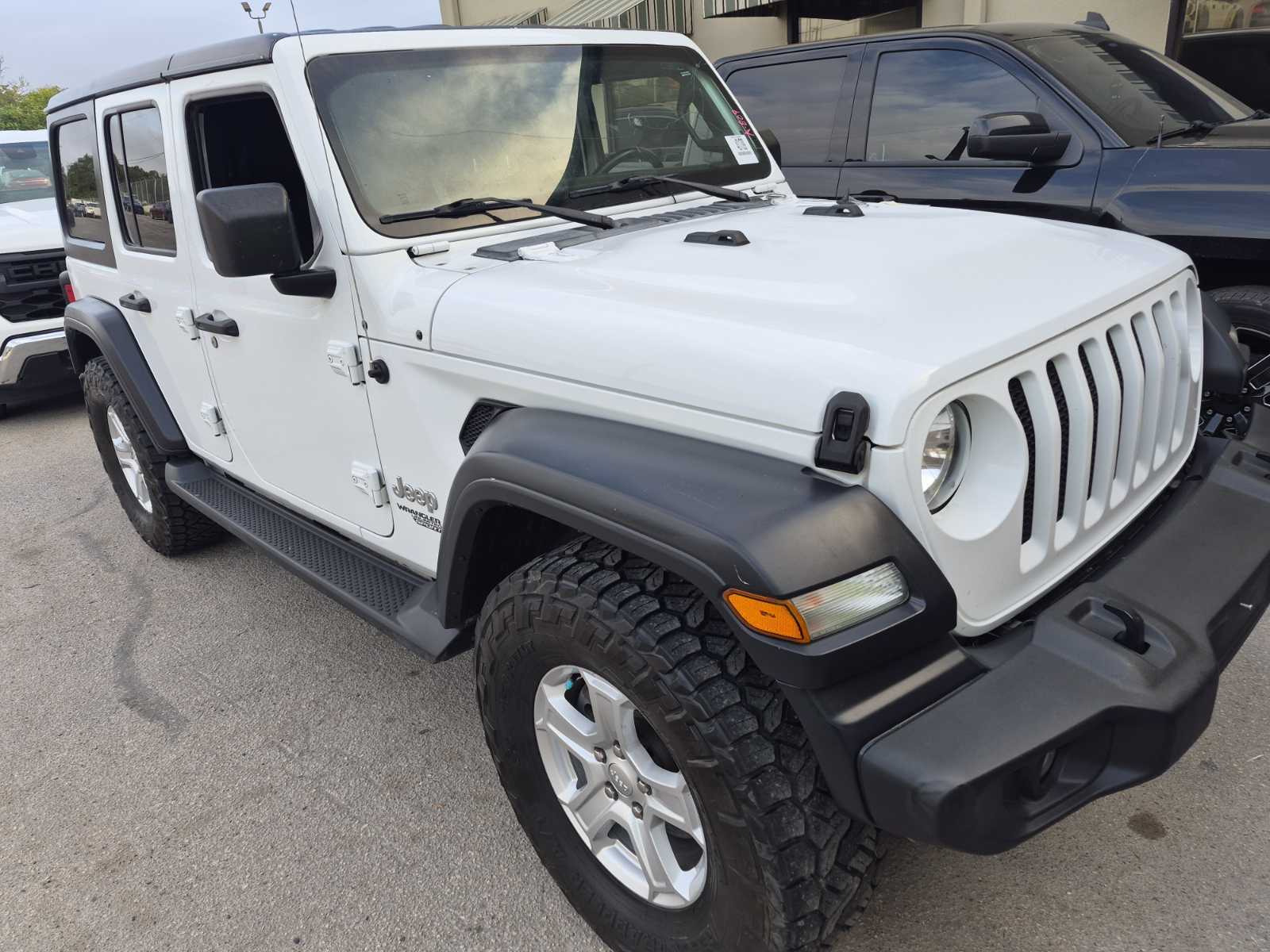 2020 Jeep Wrangler   AWD