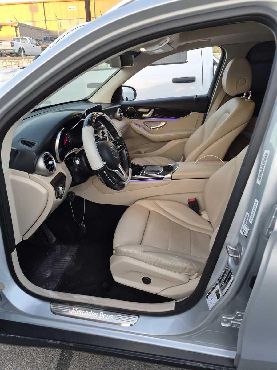 2020 Mercedes-Benz GLC   RWD