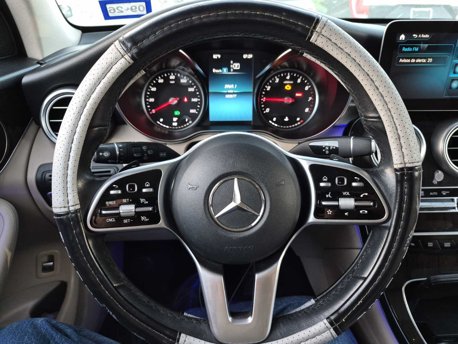 2020 Mercedes-Benz GLC   RWD