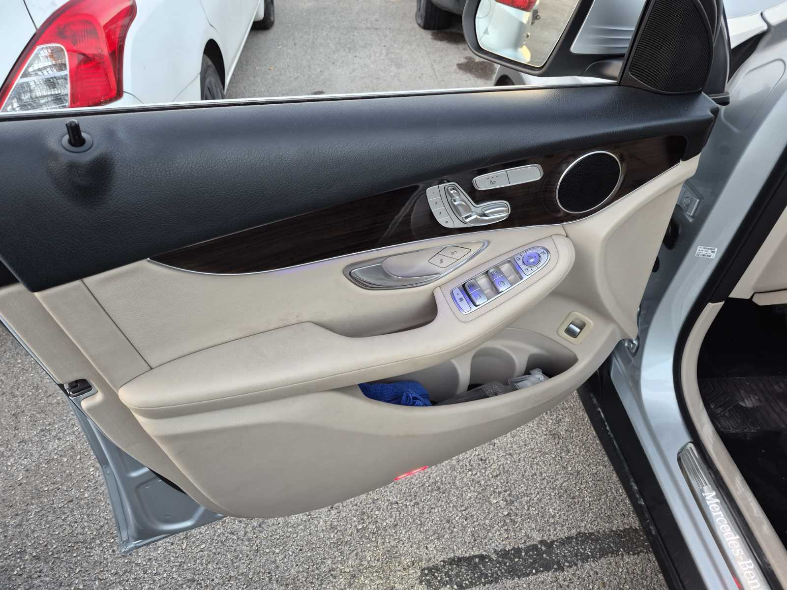 2020 Mercedes-Benz GLC   RWD
