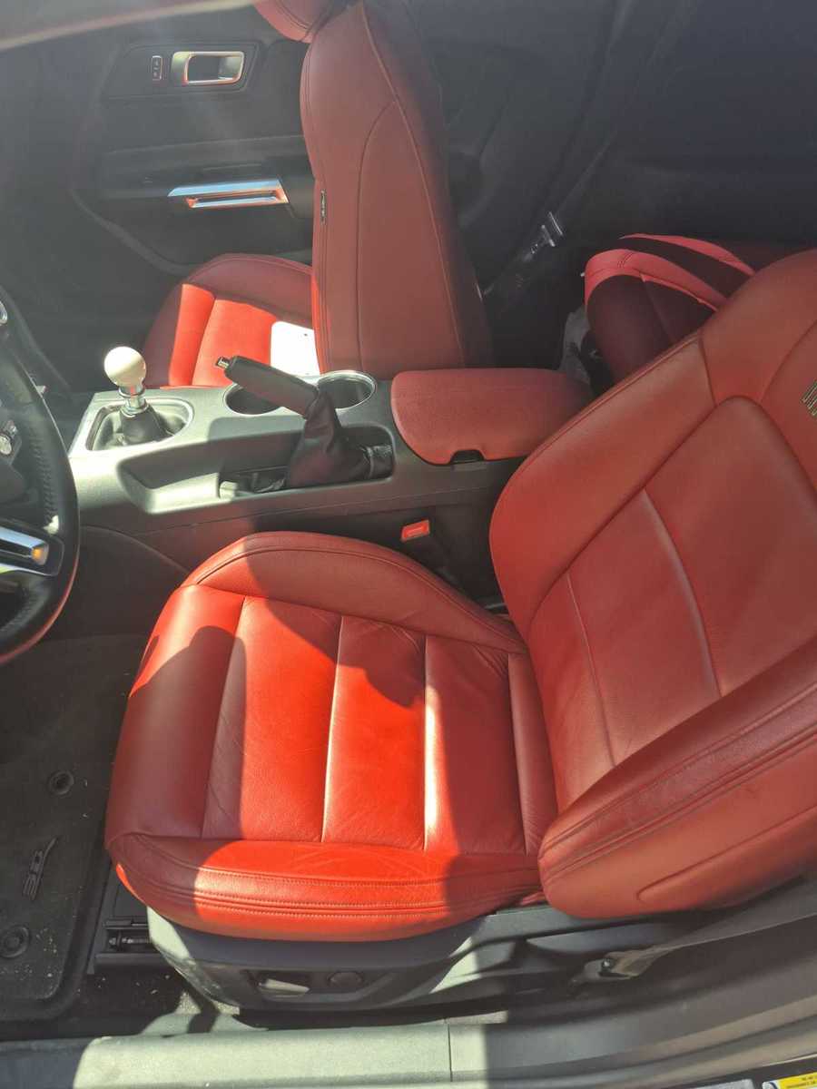 2022 Ford Mustang  Mach 1 RWD
