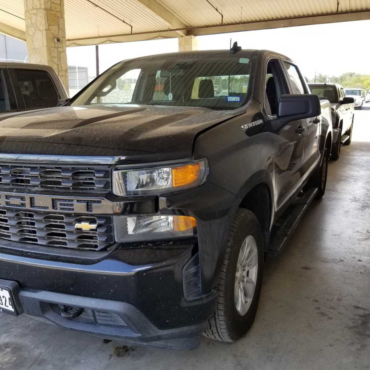 2020 Chevrolet Silverado 1500  Custom AWD