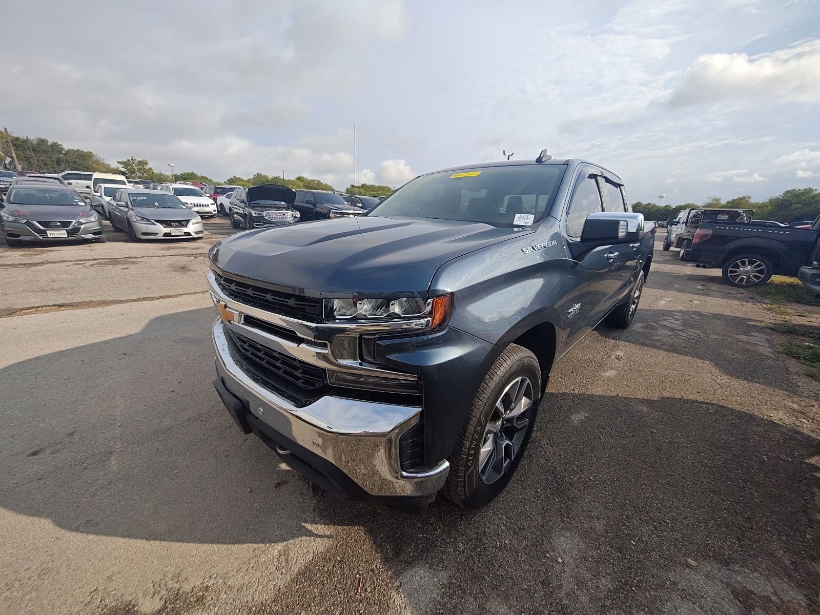 2020 Chevrolet Silverado 1500  LT RWD