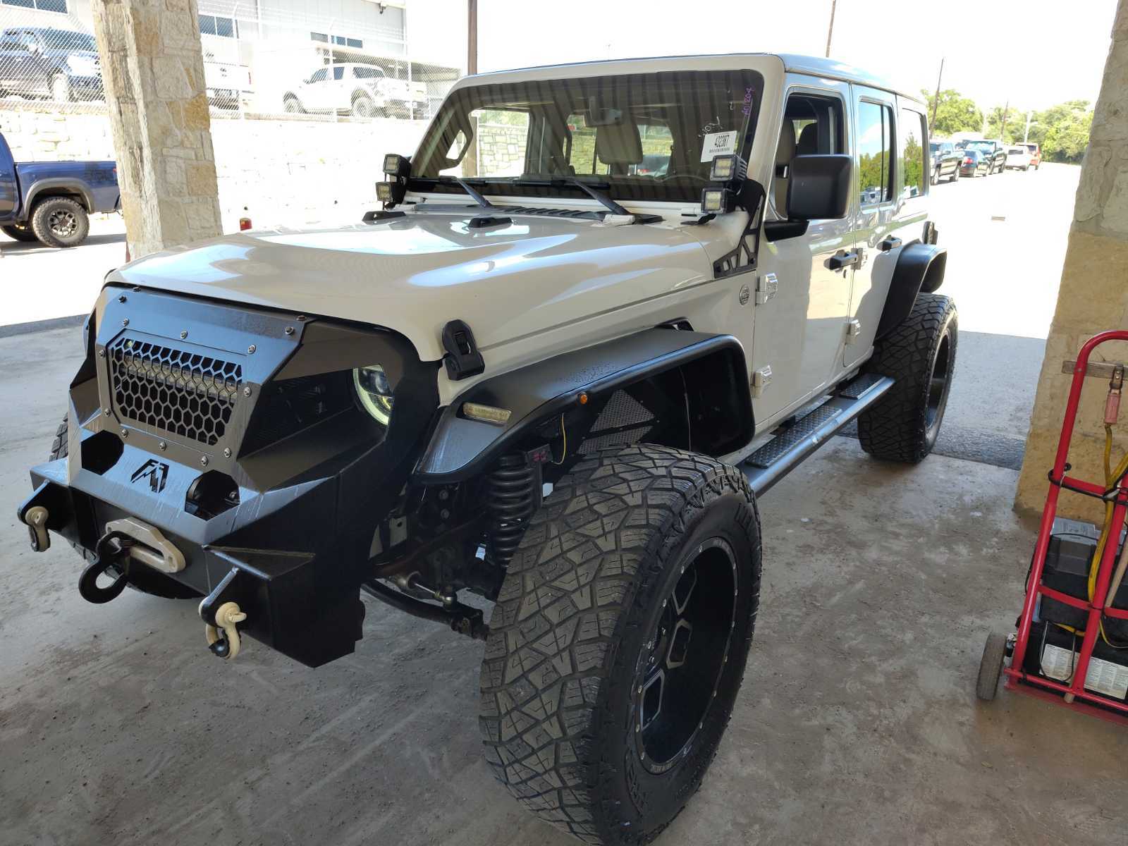 2020 Jeep Wrangler   AWD