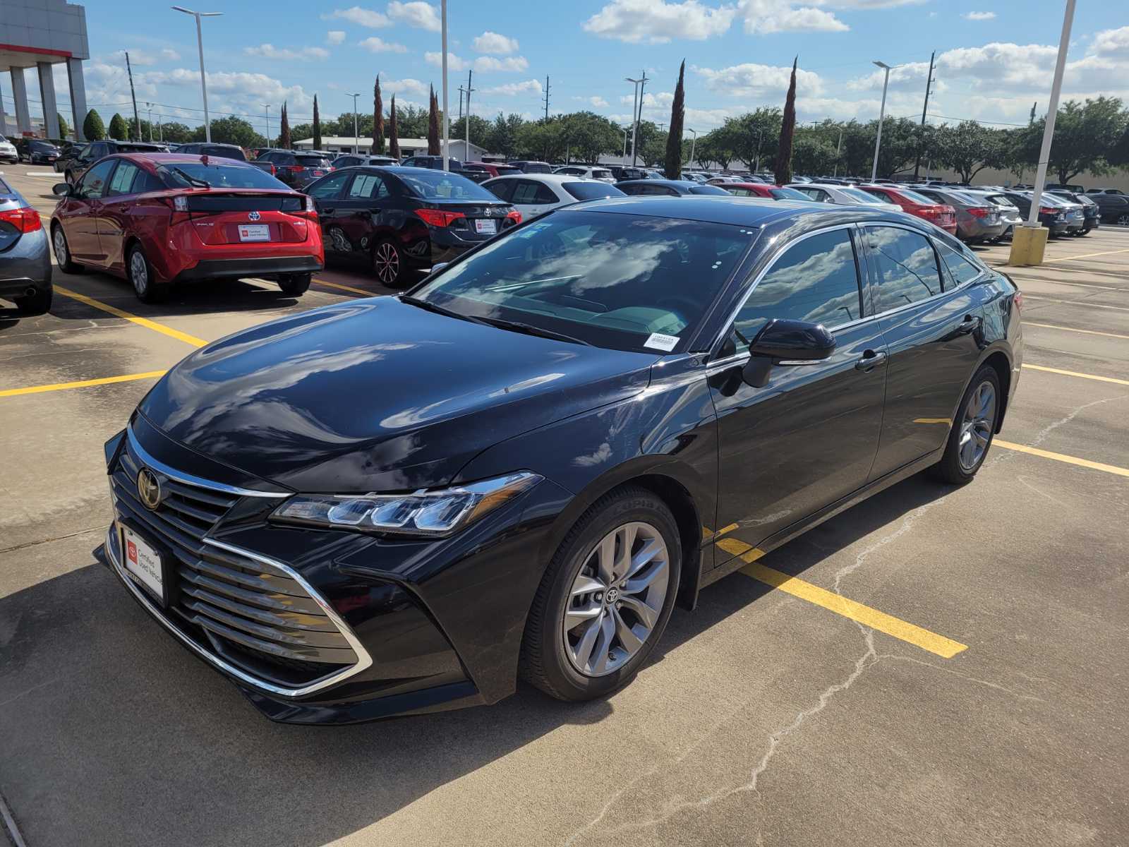 2019 Toyota Avalon  XLE FWD