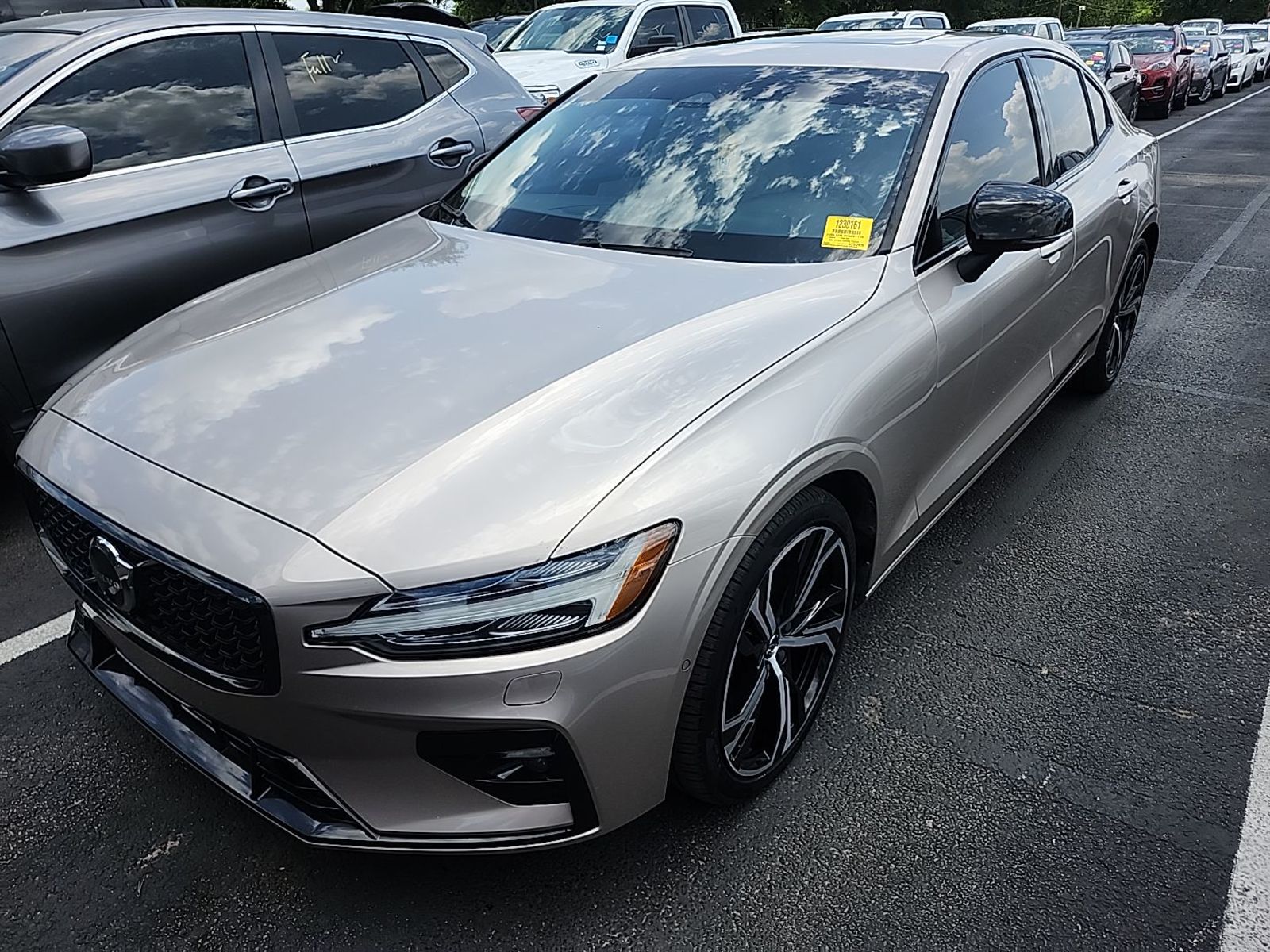 2024 Volvo S60   FWD