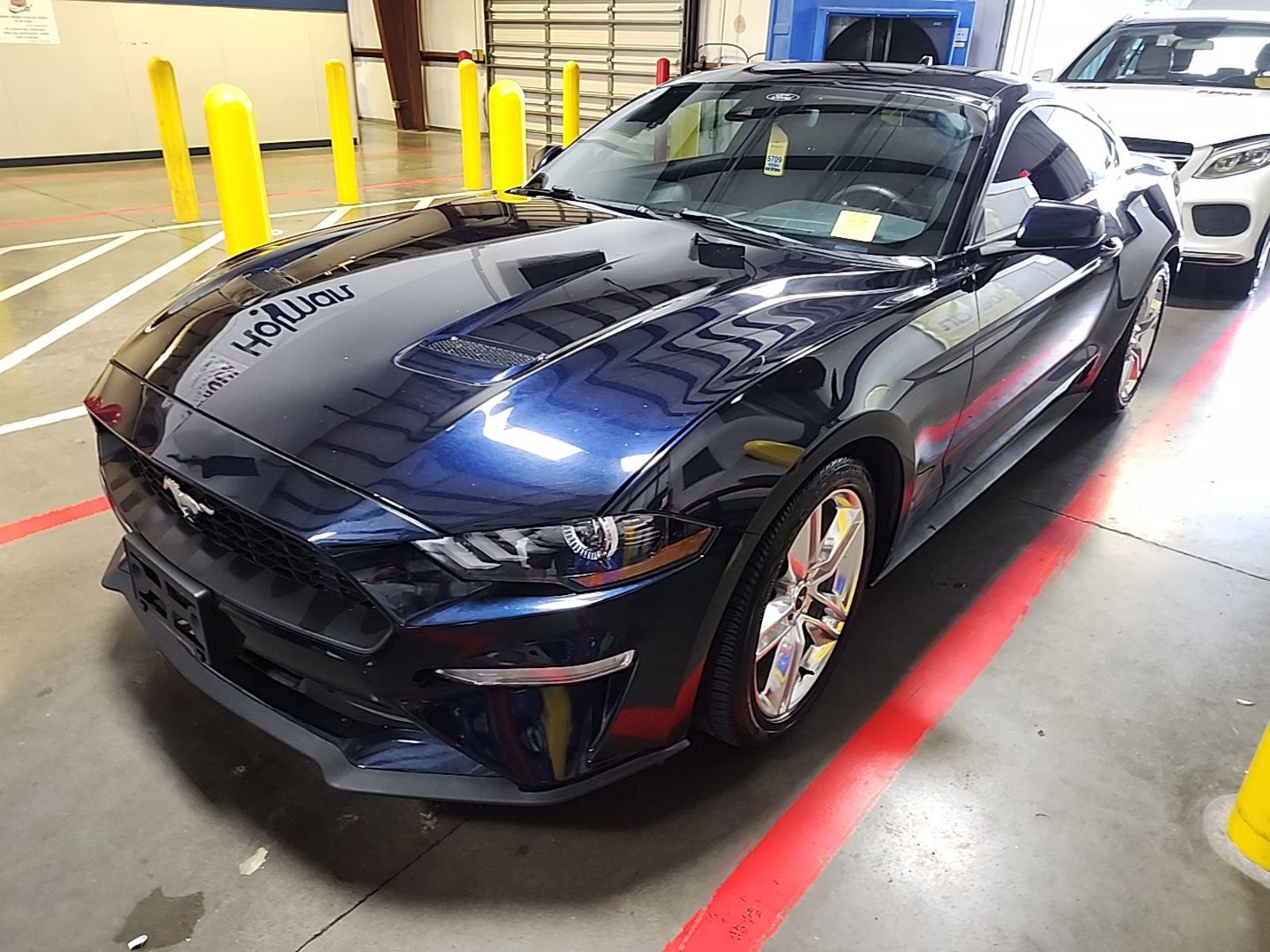 2021 Ford Mustang   RWD