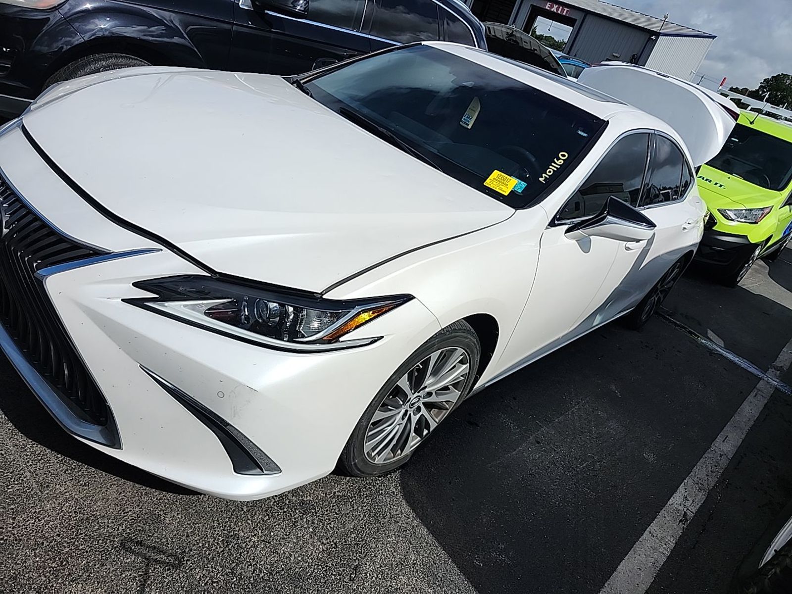 2020 Lexus ES   FWD