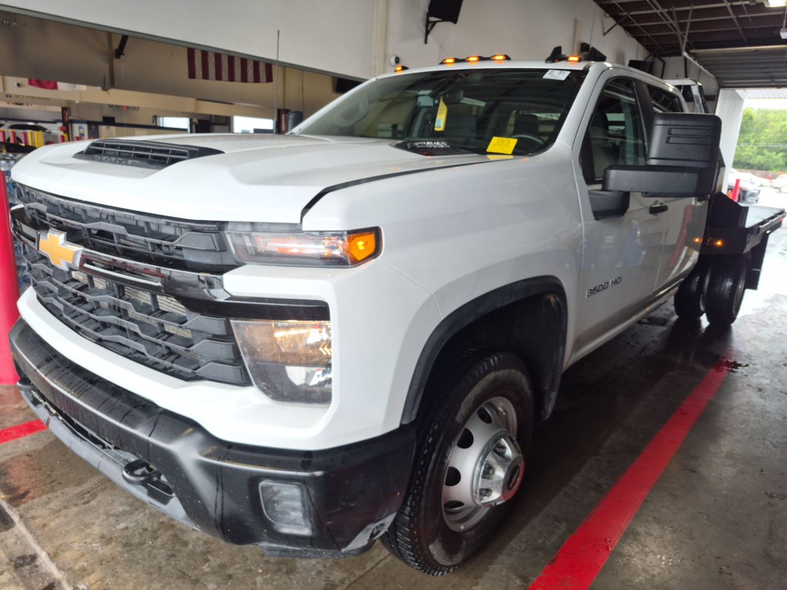 2025 Chevrolet Silverado 3500   AWD