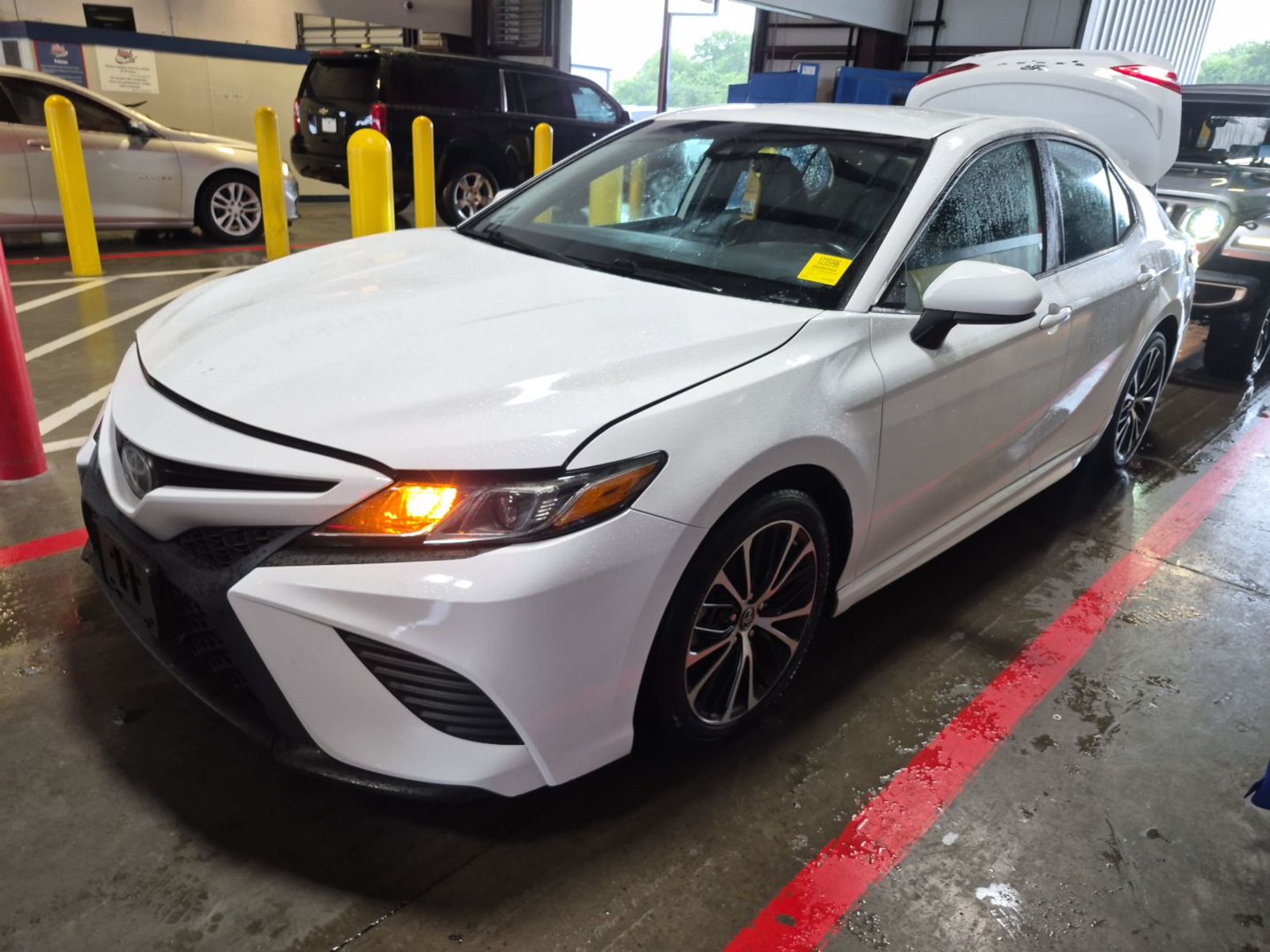 2019 Toyota Camry  SE FWD