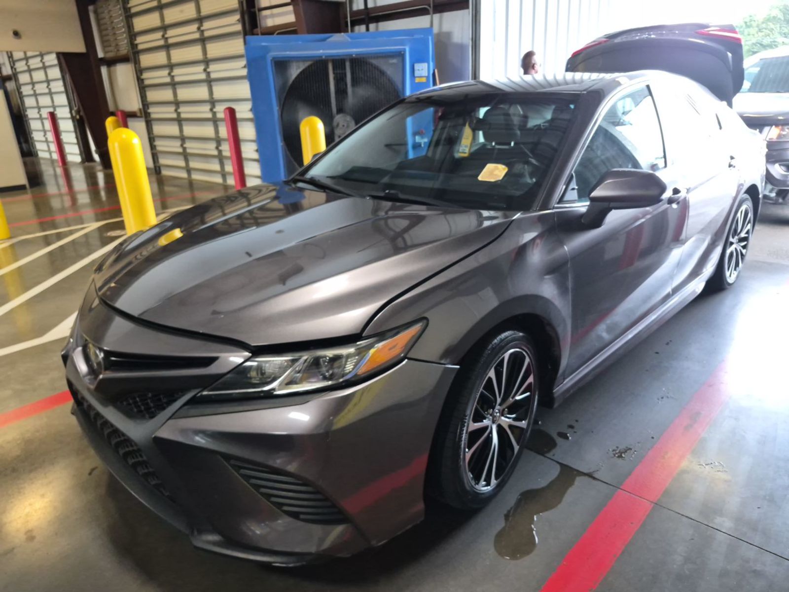 2019 Toyota Camry  SE FWD