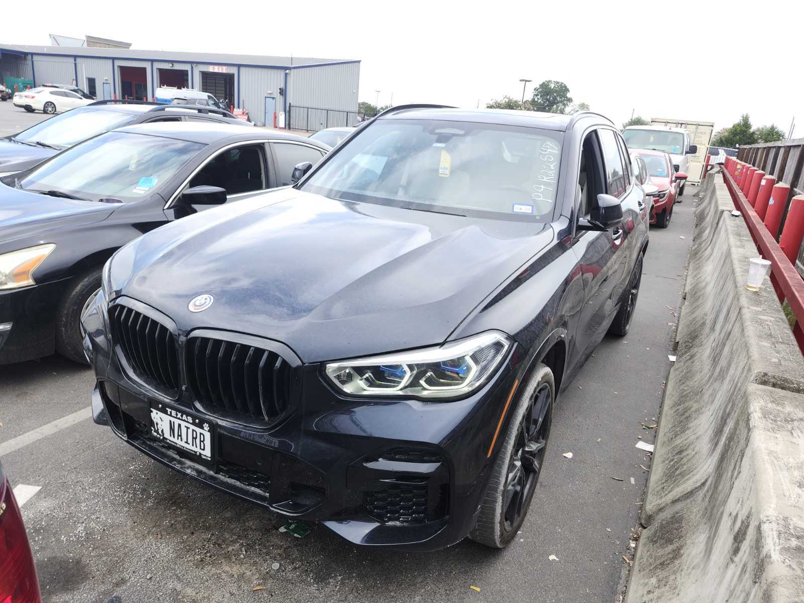 2023 BMW X5  M50i AWD