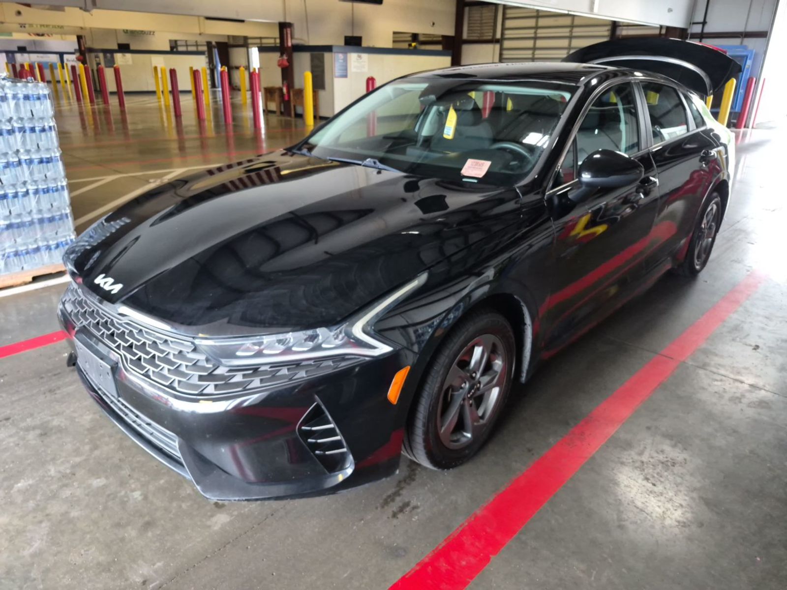 2022 Kia K5  LXS FWD