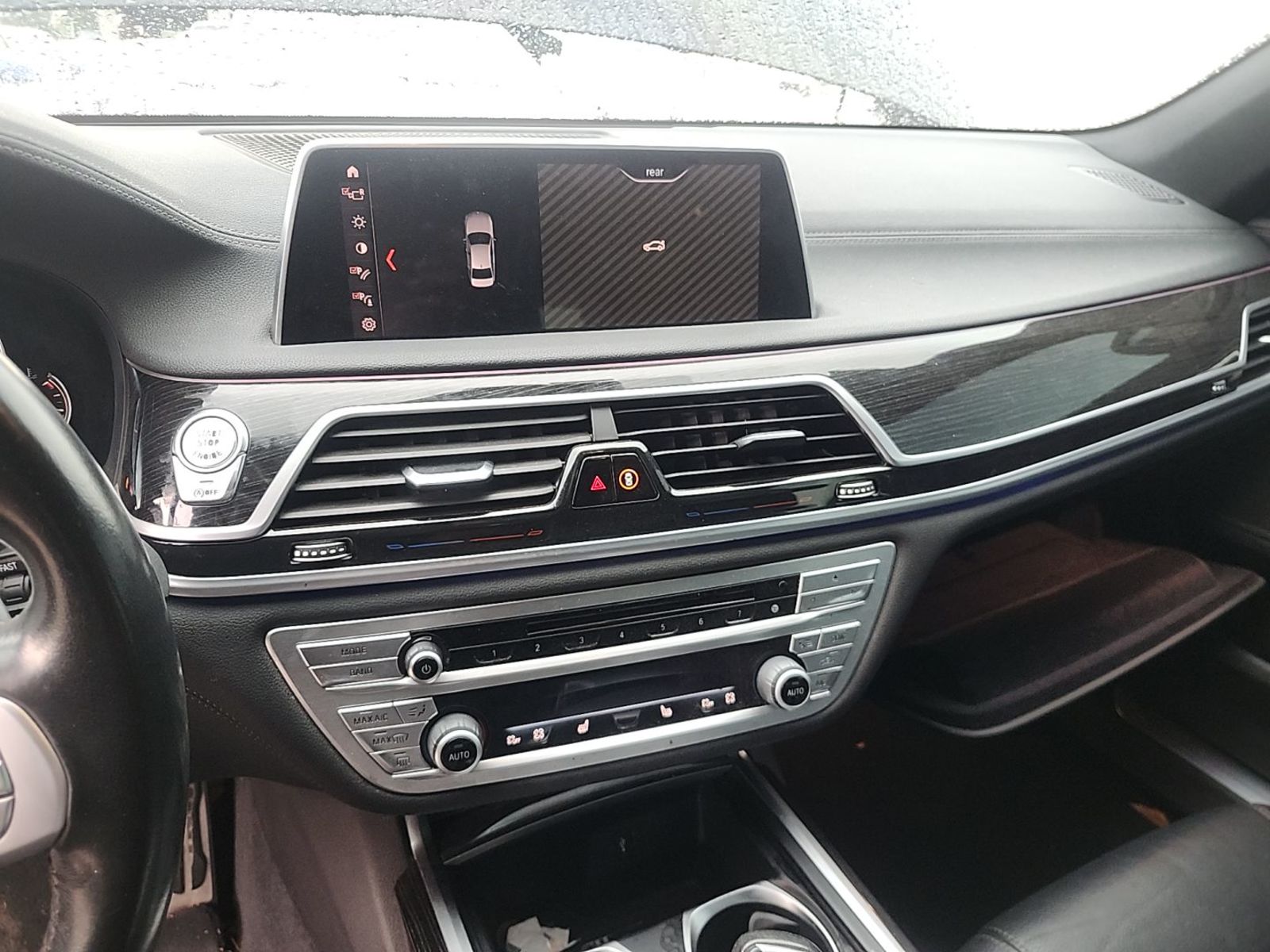 2019 BMW 7-Series  740i RWD