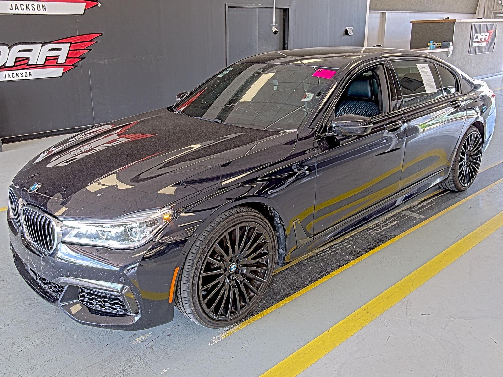 2019 BMW 7-Series  750i RWD