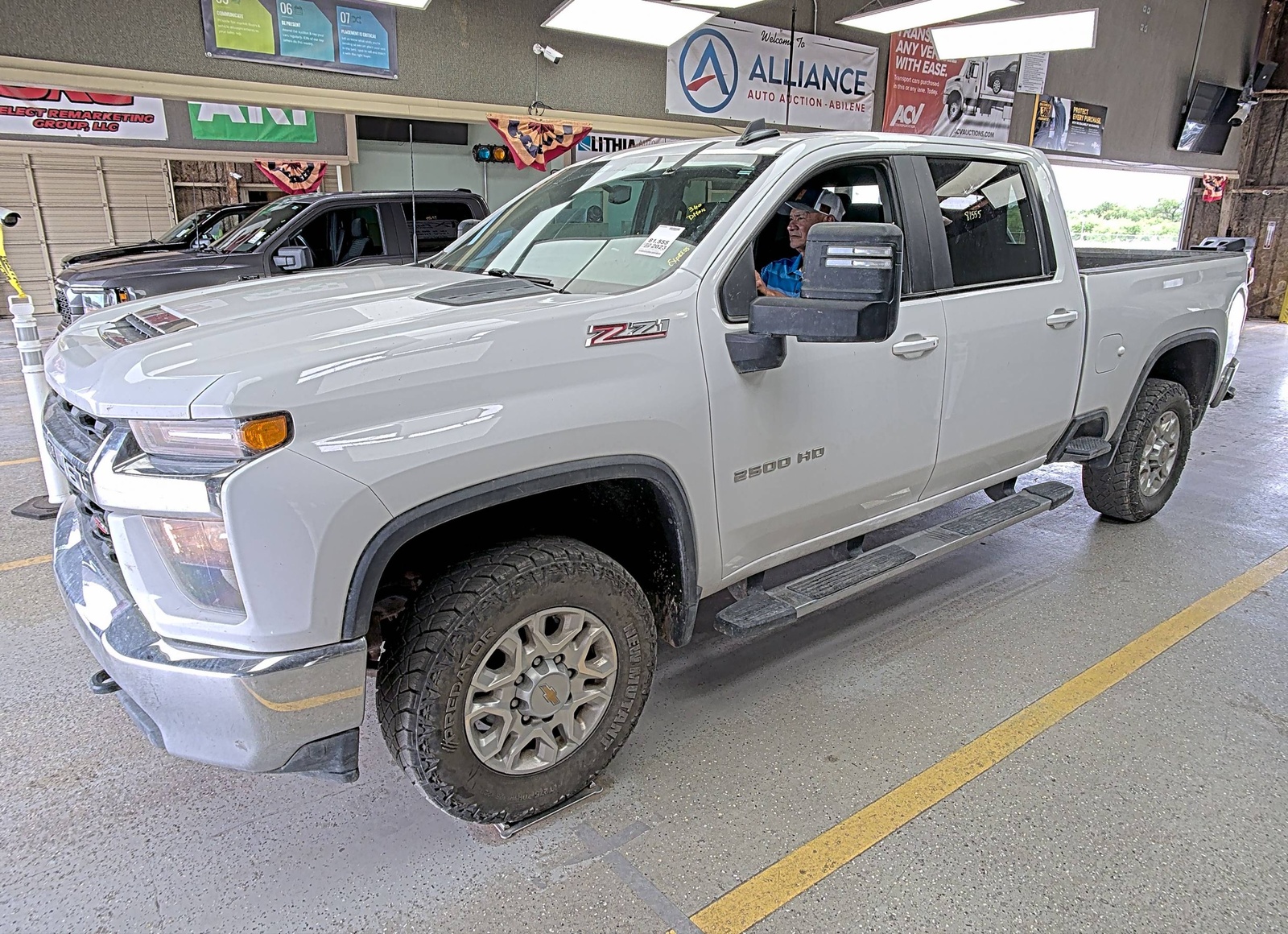 2023 Chevrolet Silverado 2500  2500HD LT AWD