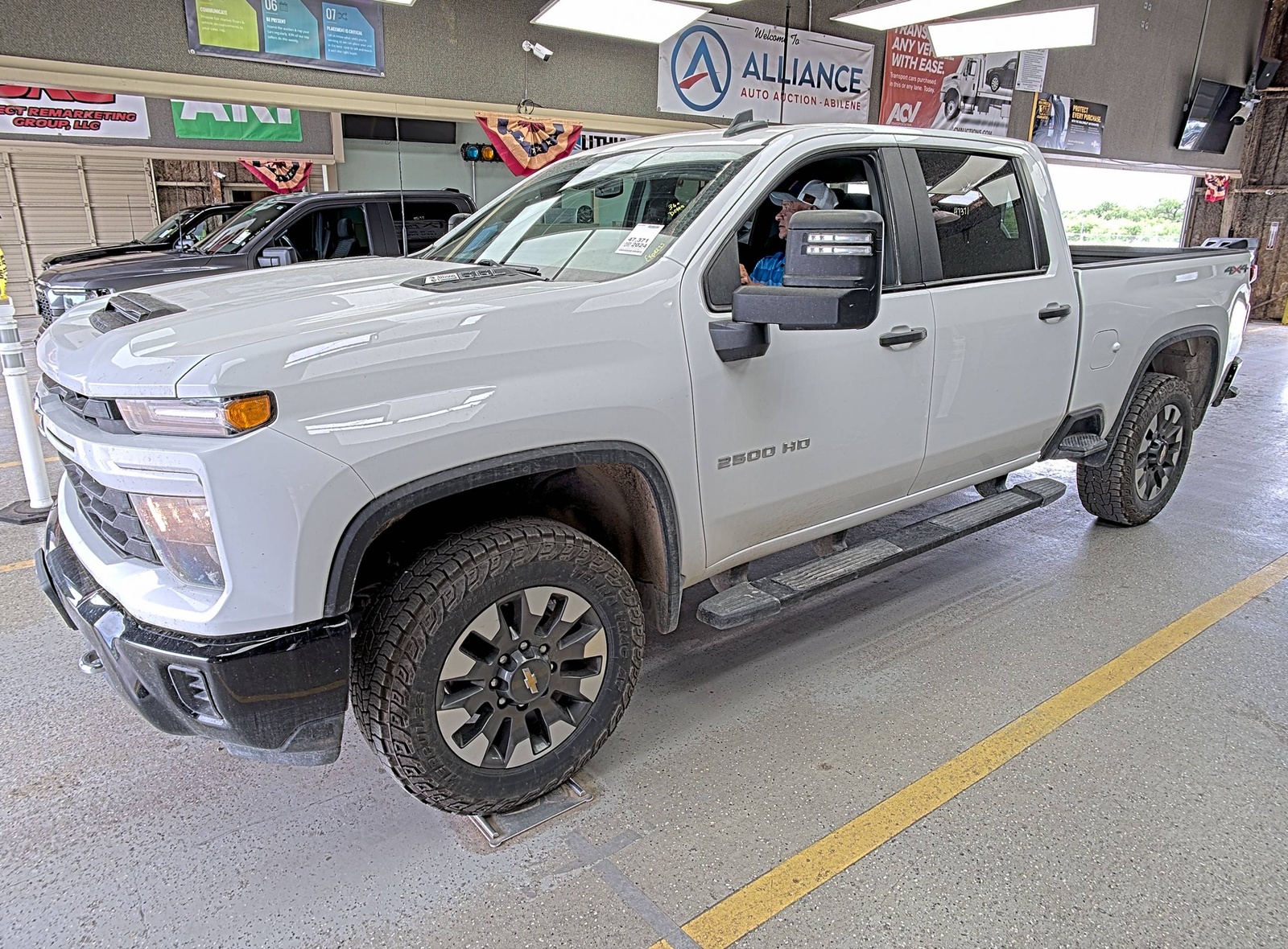 2024 Chevrolet Silverado 2500  2500HD CUS AWD