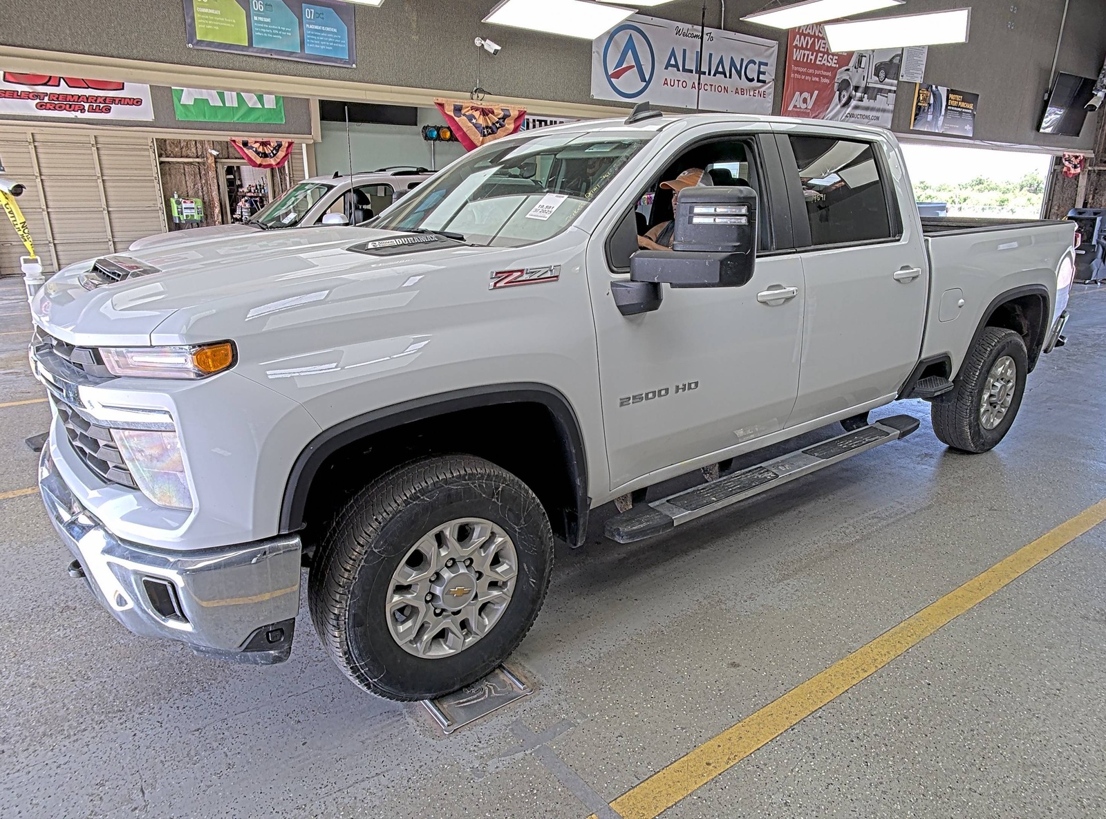 2025 Chevrolet Silverado 2500  2500HD LT AWD