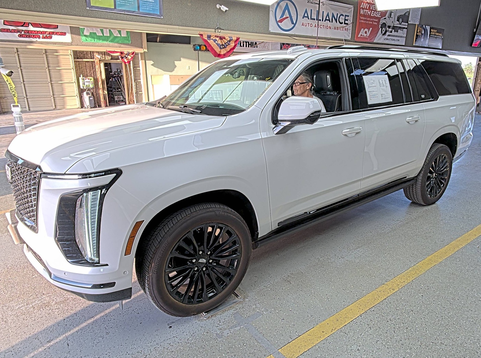 2025 Cadillac Escalade   AWD