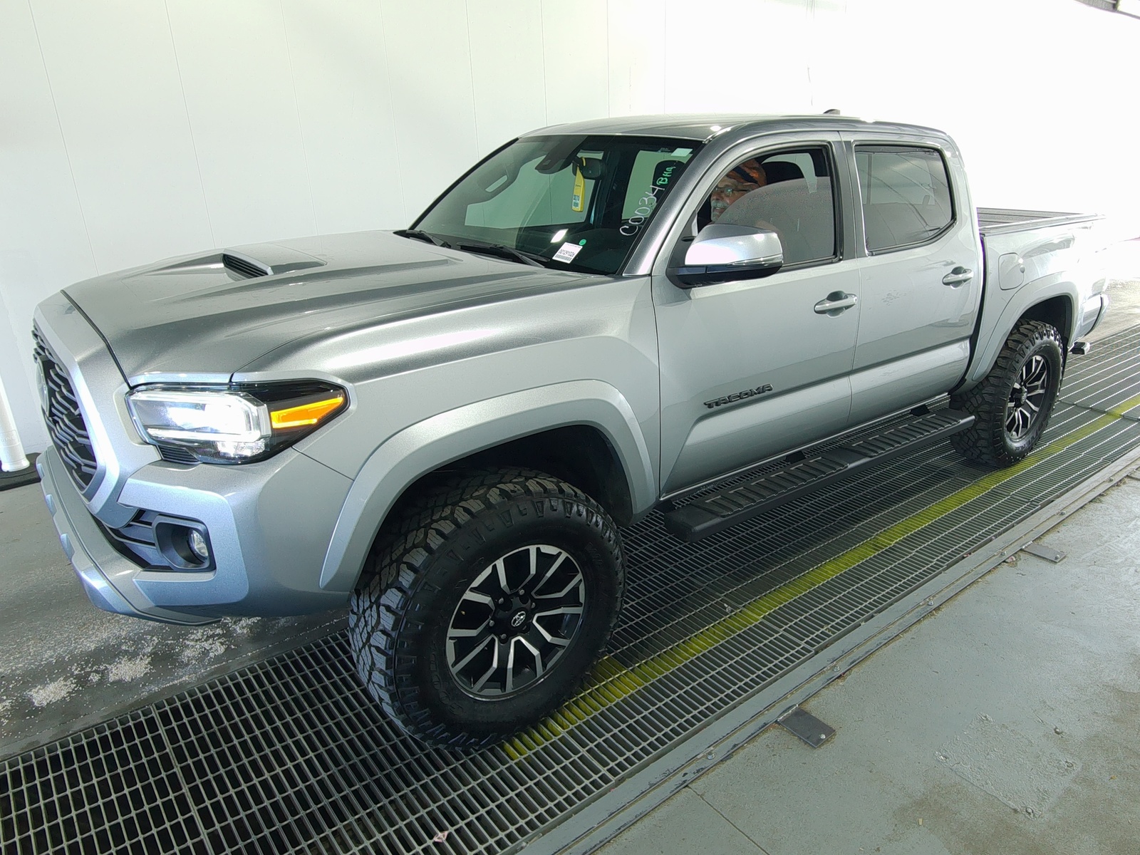 2023 Toyota Tacoma  SR AWD