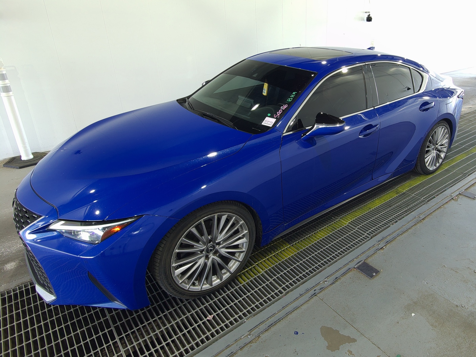 2023 Lexus IS   RWD