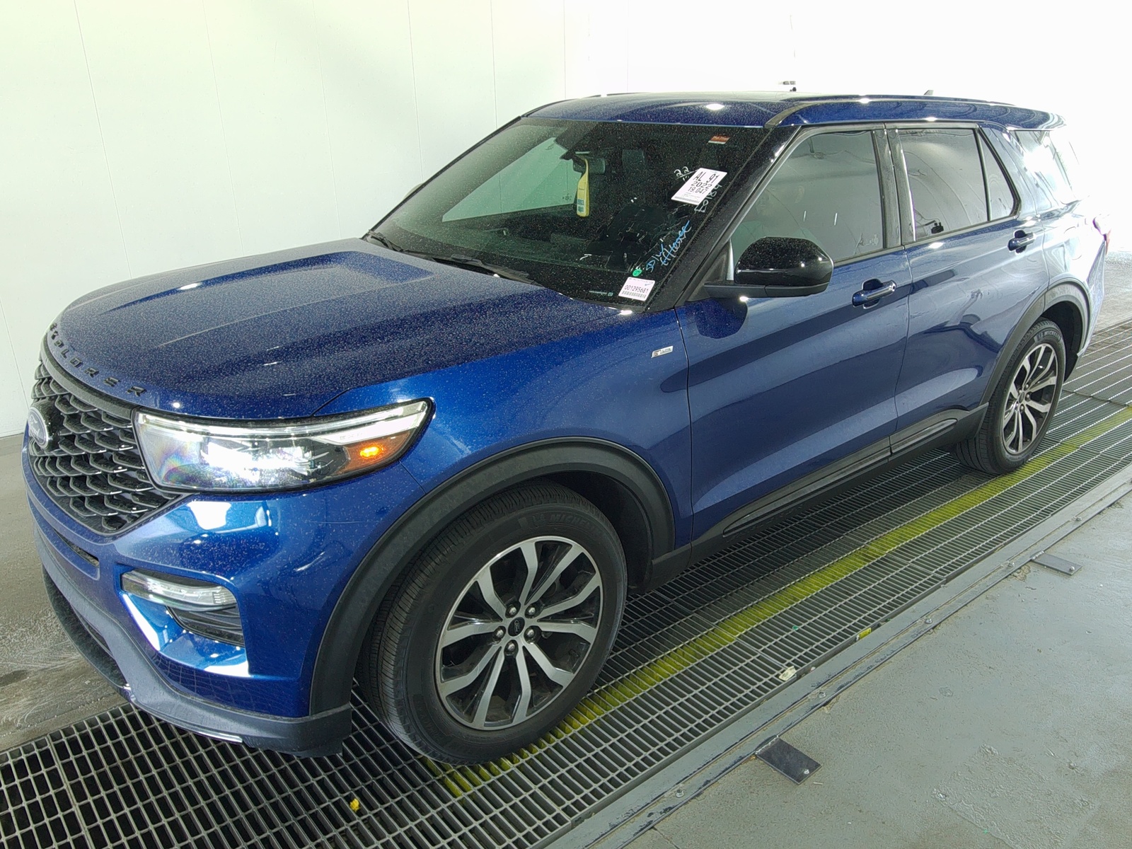 2022 Ford Explorer  ST-Line RWD