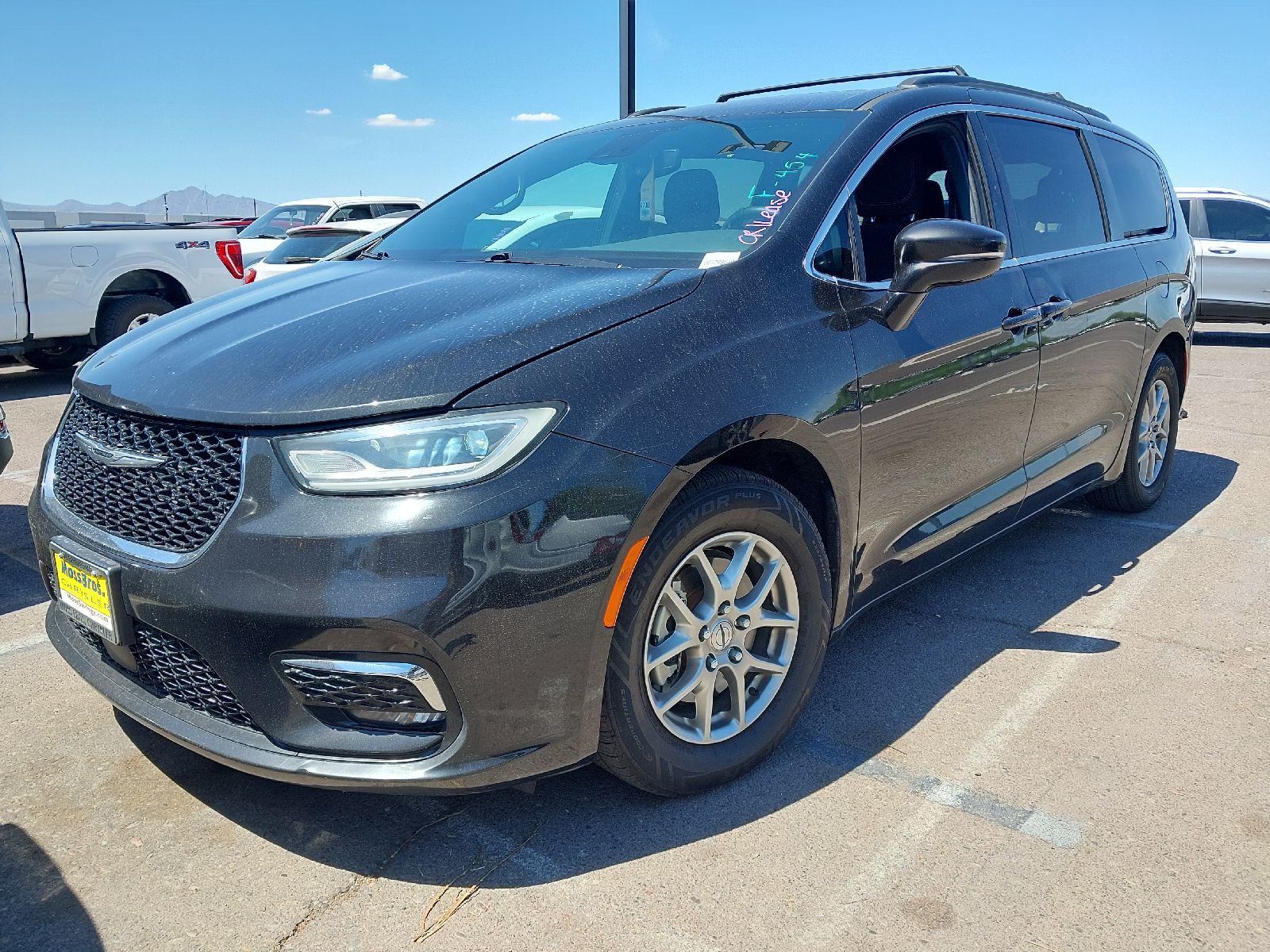 2022 Chrysler Pacifica  Touring FWD