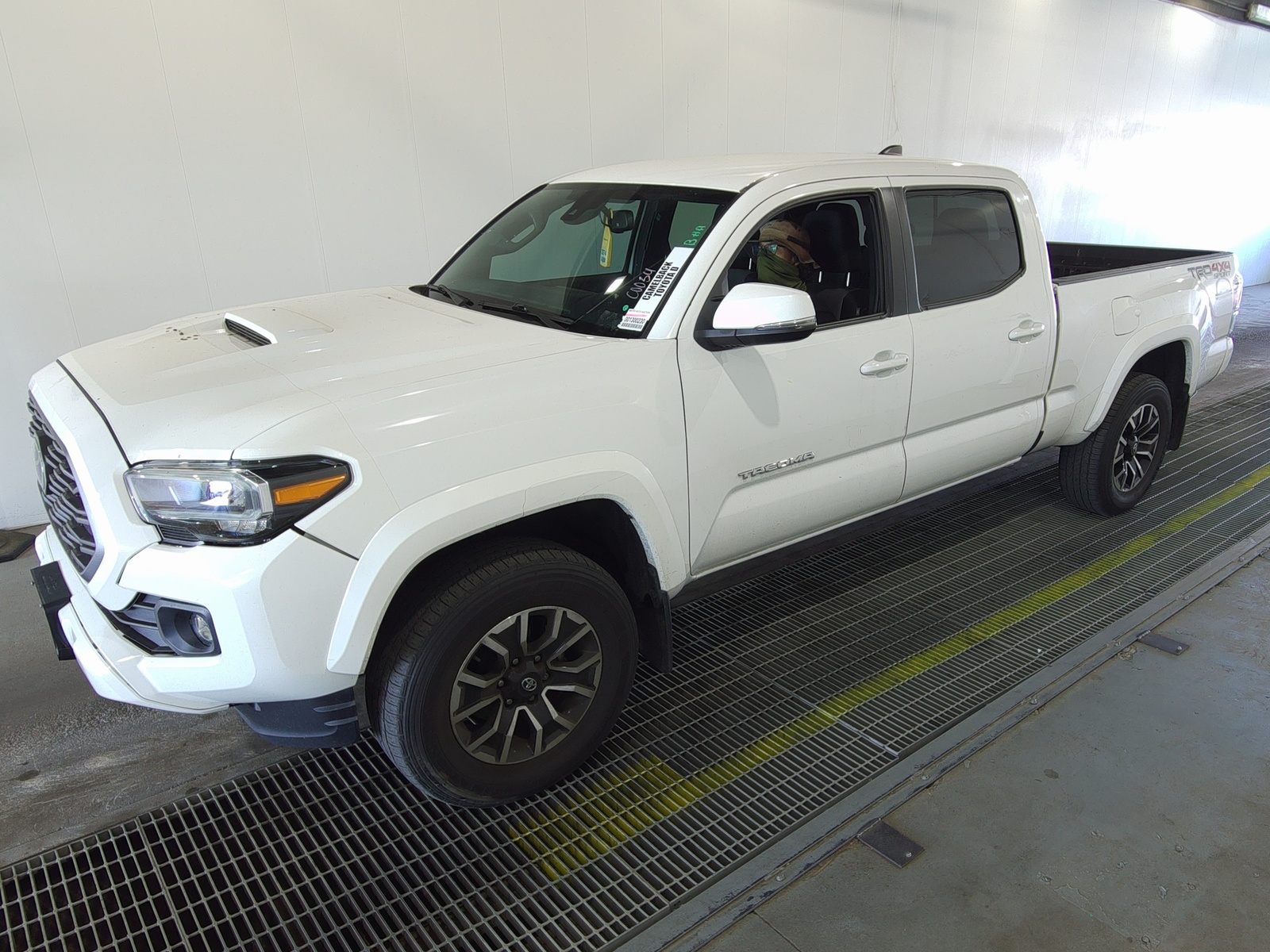 2023 Toyota Tacoma  SR5 AWD