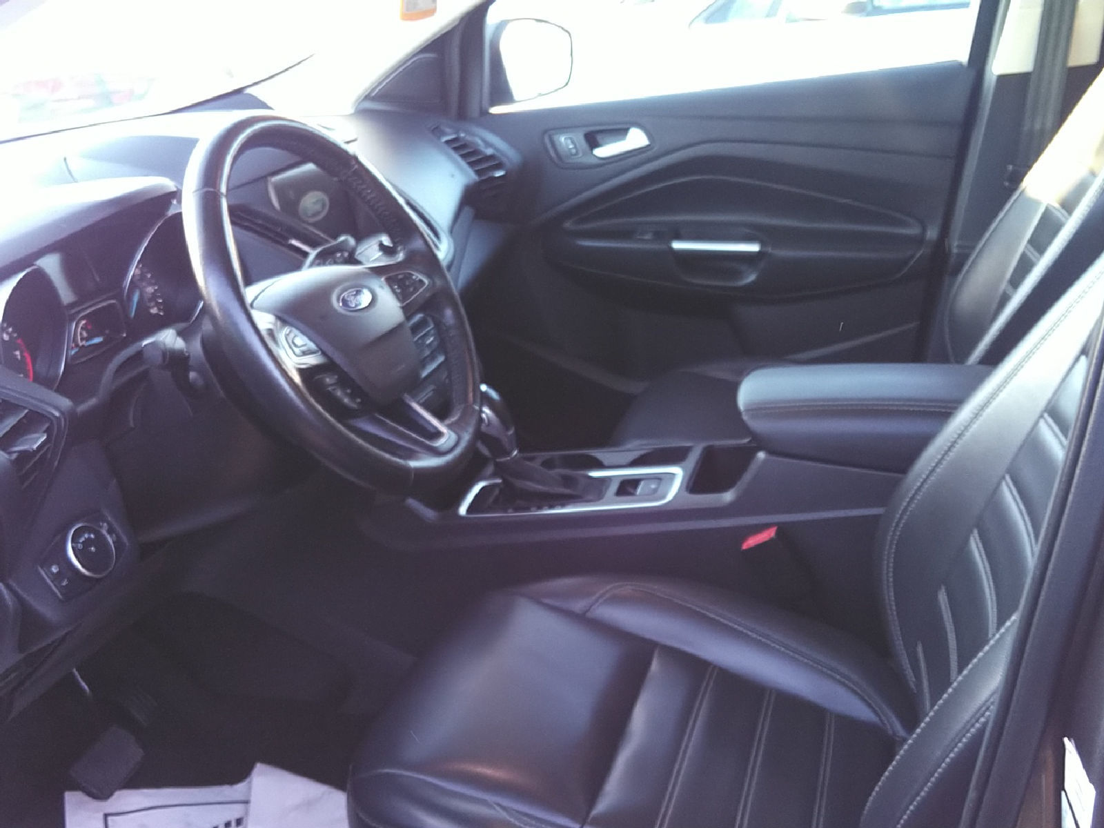 2019 Ford Escape  SEL FWD