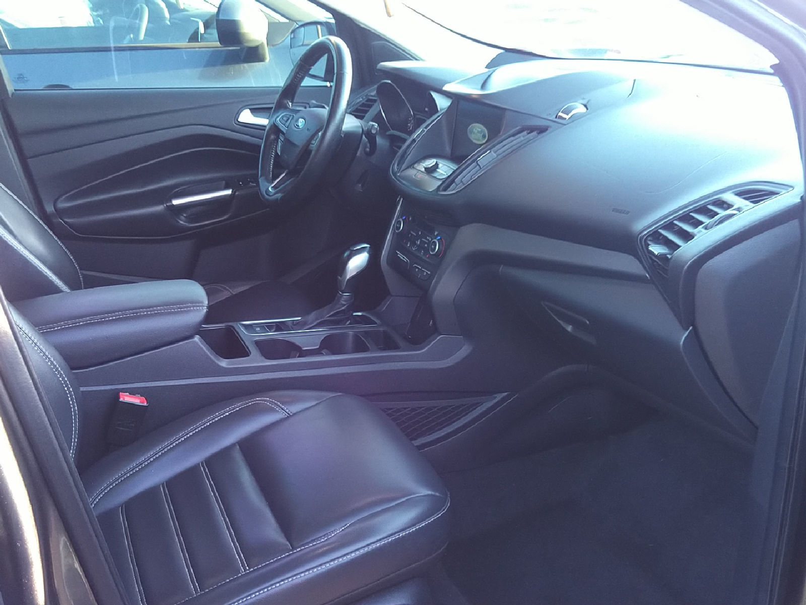 2019 Ford Escape  SEL FWD