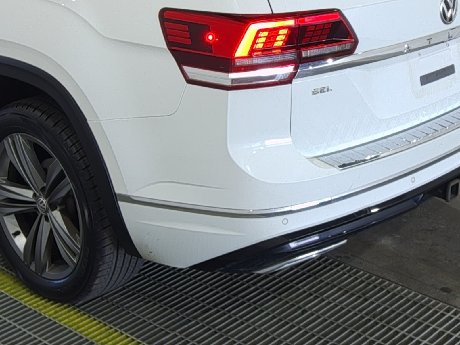 2019 Volkswagen Atlas   AWD