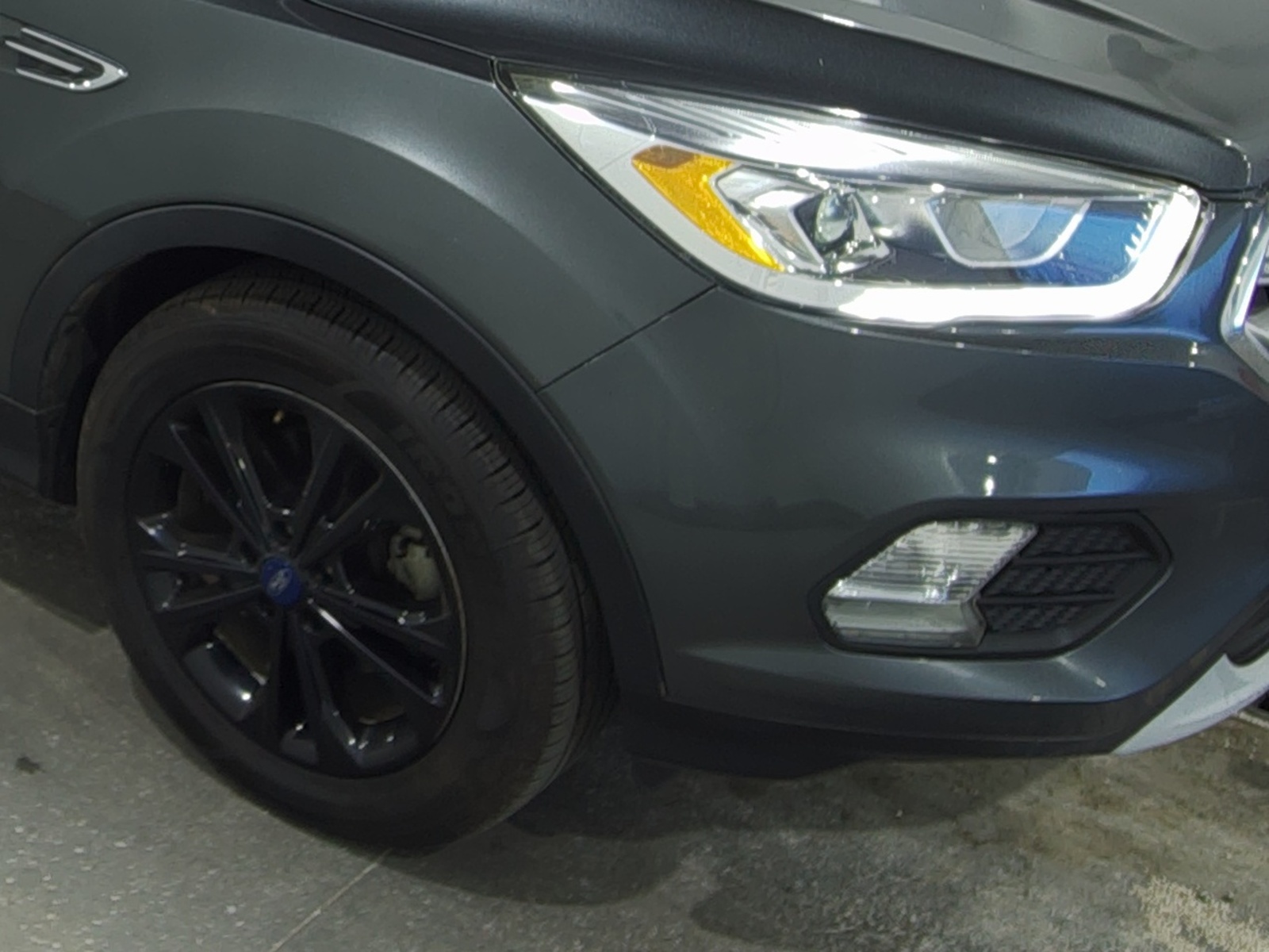 2019 Ford Escape  SEL FWD