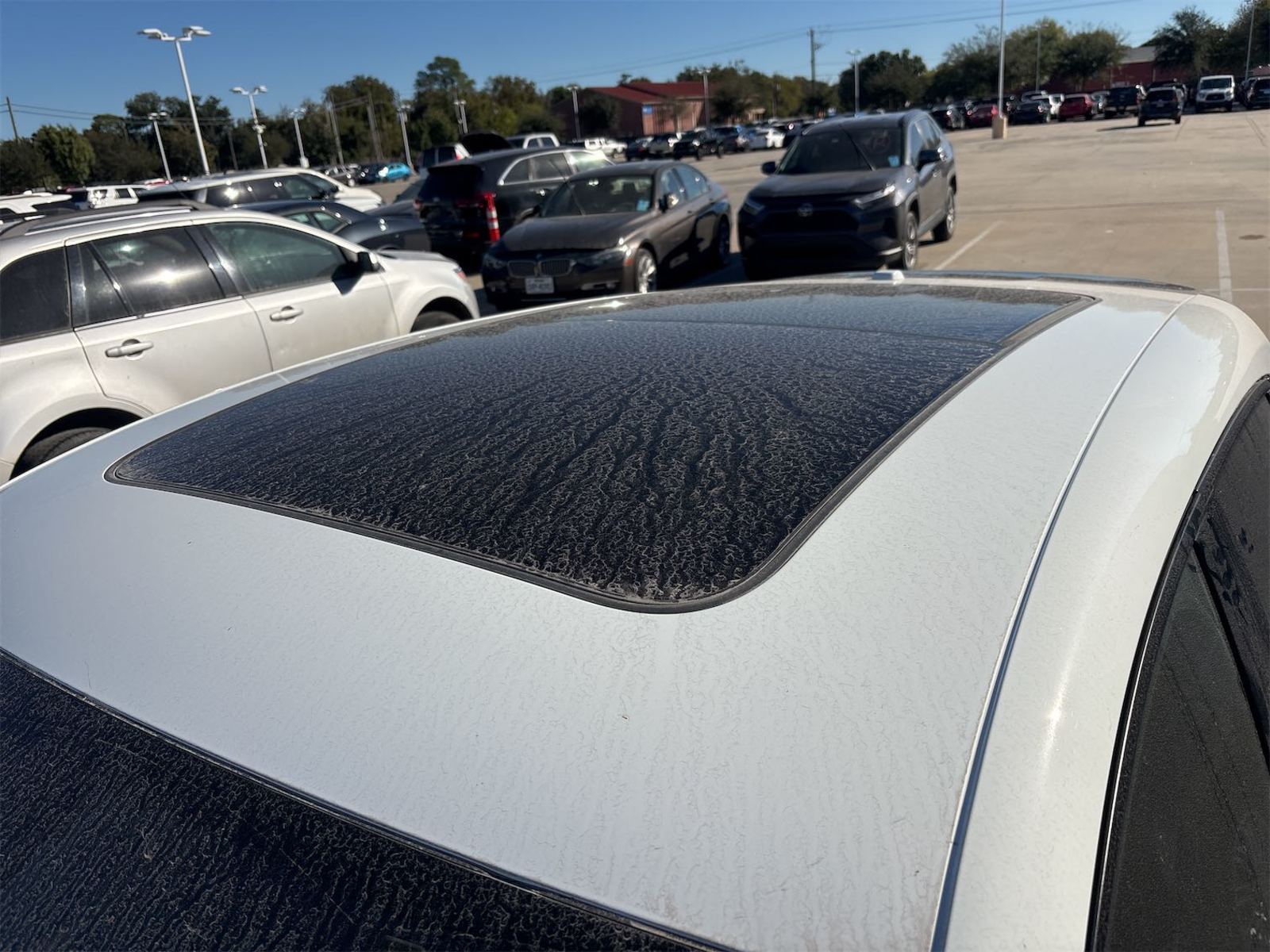 2021 Porsche macan  Base AWD