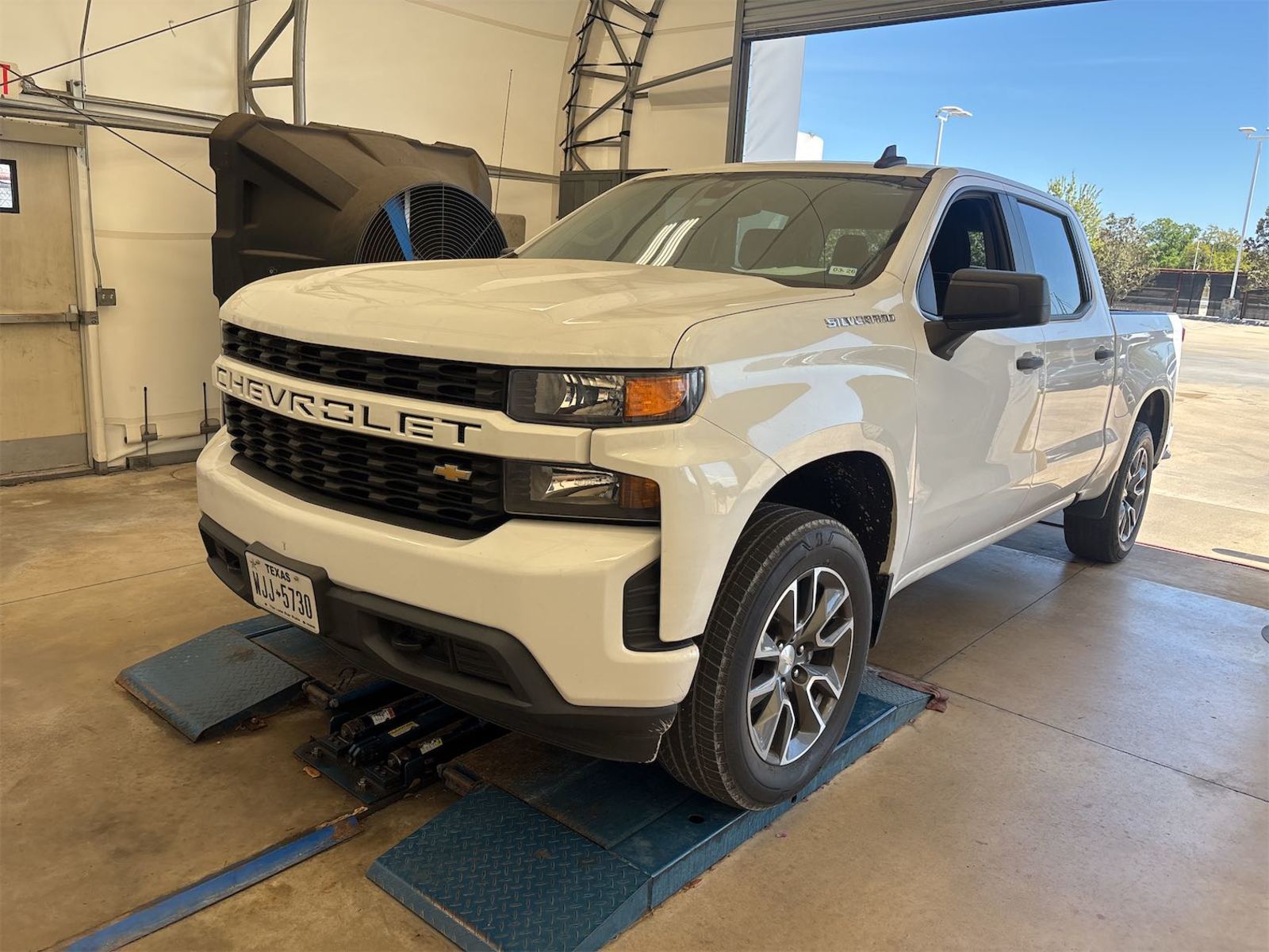 2022 Chevrolet Silverado 1500  Custom RWD