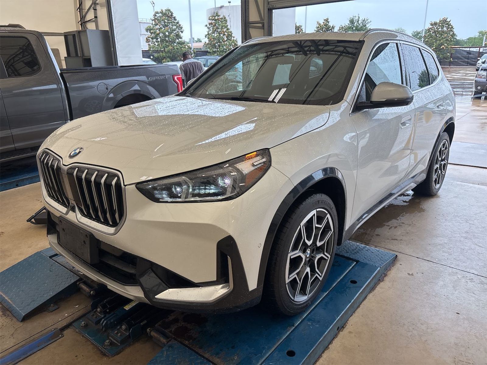 2024 BMW X1 XDrive28i AWD 69528 miles - купити Авто з сша BMW у
