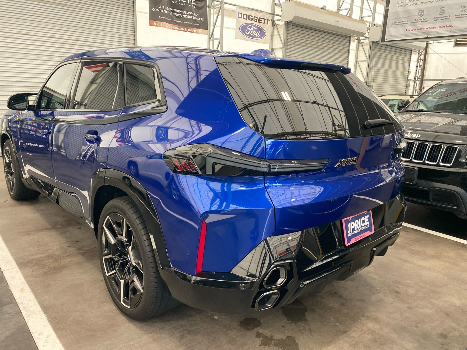 2025 BMW XM   AWD